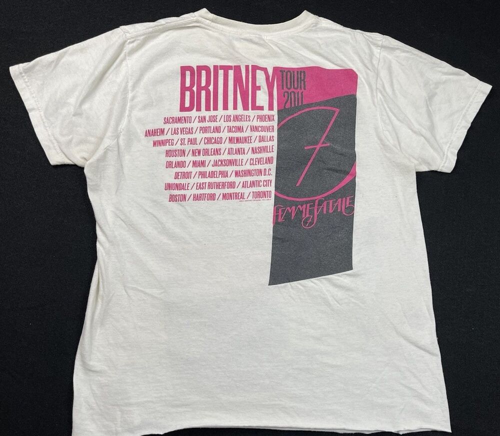 Britney Spears Size Medium Femme Fatale 2011 Tour White Short Sleeve T-Shirt - Picture 2 of 9